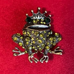 Sparkling Prince Frog Brooch with Green Gems